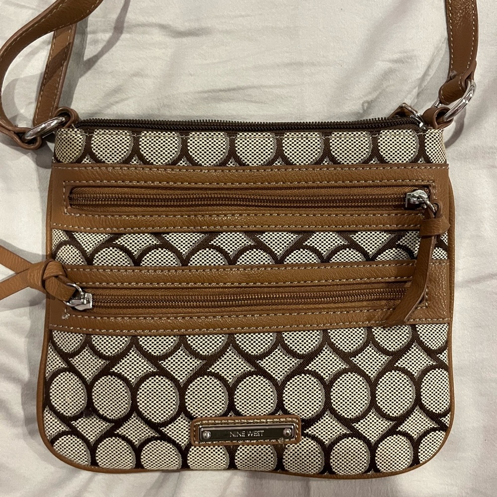 Purse - Picture 2 of 4
